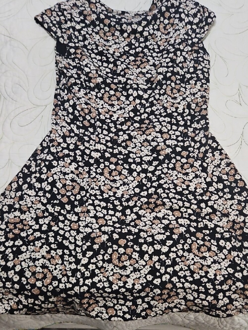 Reformation Black and Cream Floral Cap-Sleeve Mini Dress - Picture 6 of 6